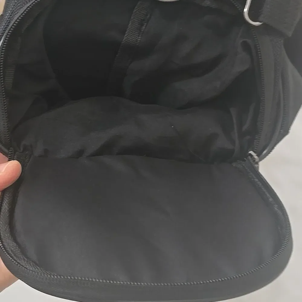 Hugo Boss‎ Black Duffel Bag w/ Shoulder Strap